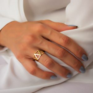 انگشتر طلا با اشکال هندسی