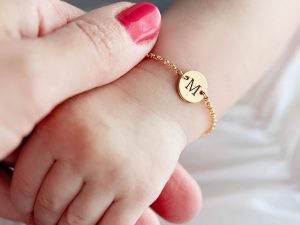 راهنمای خرید زیورآلات طلا برای کودکان(دستبند)